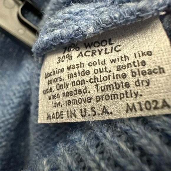 Jantzen Vintage Sweater Vest Size Large Wool Blend V Neck Light Blue - Picture 4 of 4